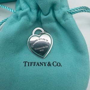 🌸Tiffany & Co. Silver Heart Pendant “ Return to Tiffany” NWOT